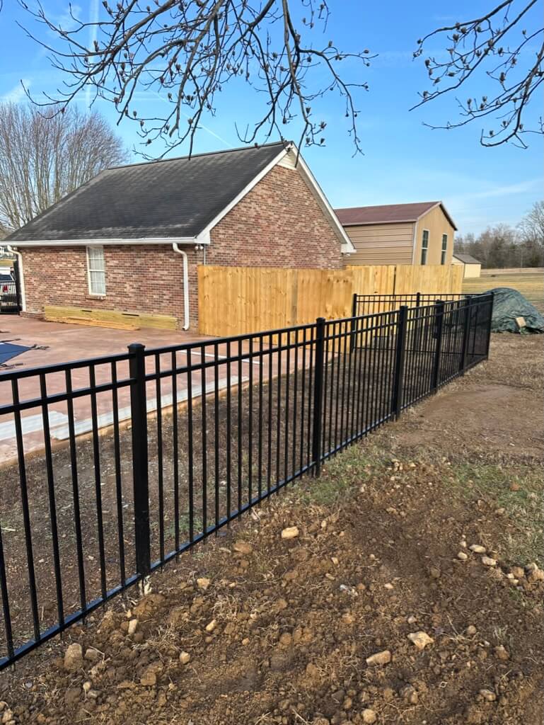 aluminum backyard fence